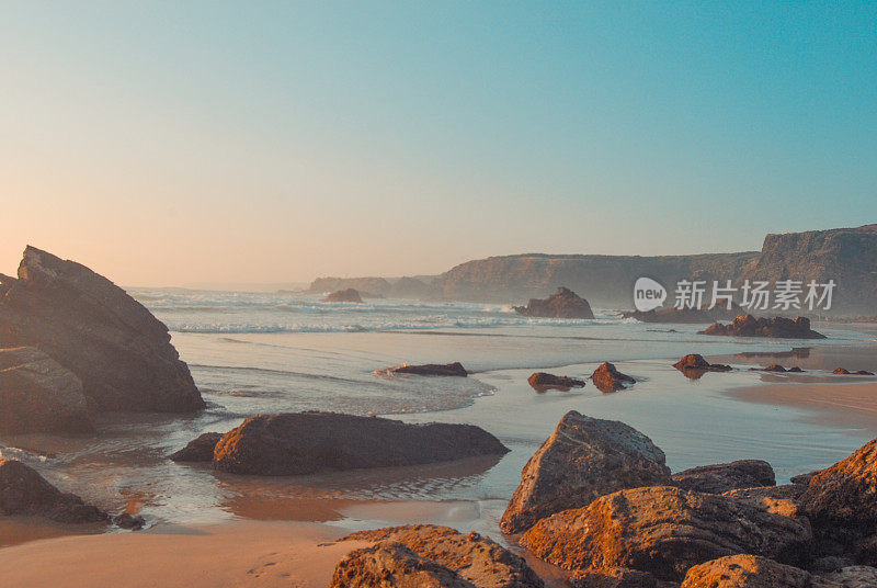 Nossa Senhora do Mar海滩，一个美丽的地点在Vicentino海岸，Zambujeira do Mar